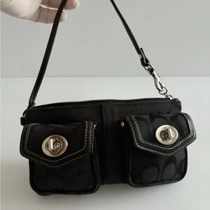 Vintage COACH Signature Turnlock Wristlet Bag Canvas Leather Black  EUC